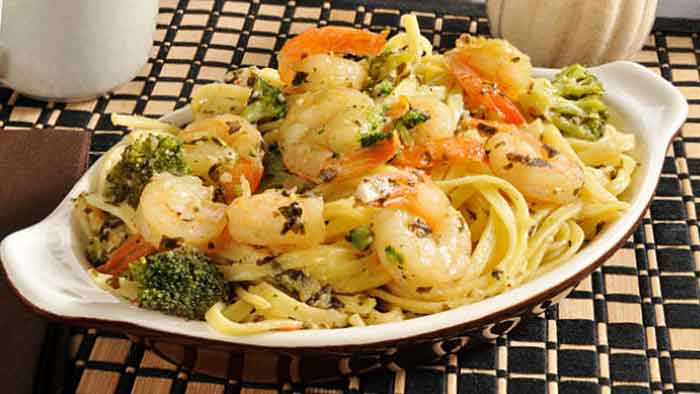 Espaguetis con gambas - recetas faciles